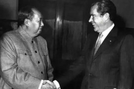 尼克松临走前，为何对毛主席深鞠一躬？